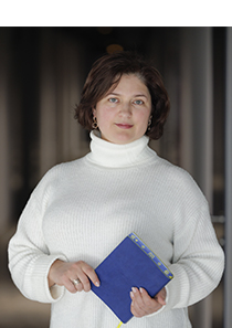 Ірина Стеценко